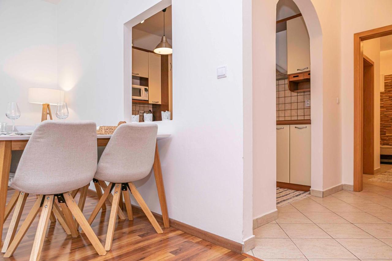 Castle View Apartment With Free Parking Bratislava Ngoại thất bức ảnh