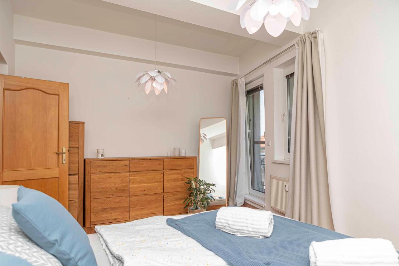 Castle View Apartment With Free Parking Bratislava Ngoại thất bức ảnh