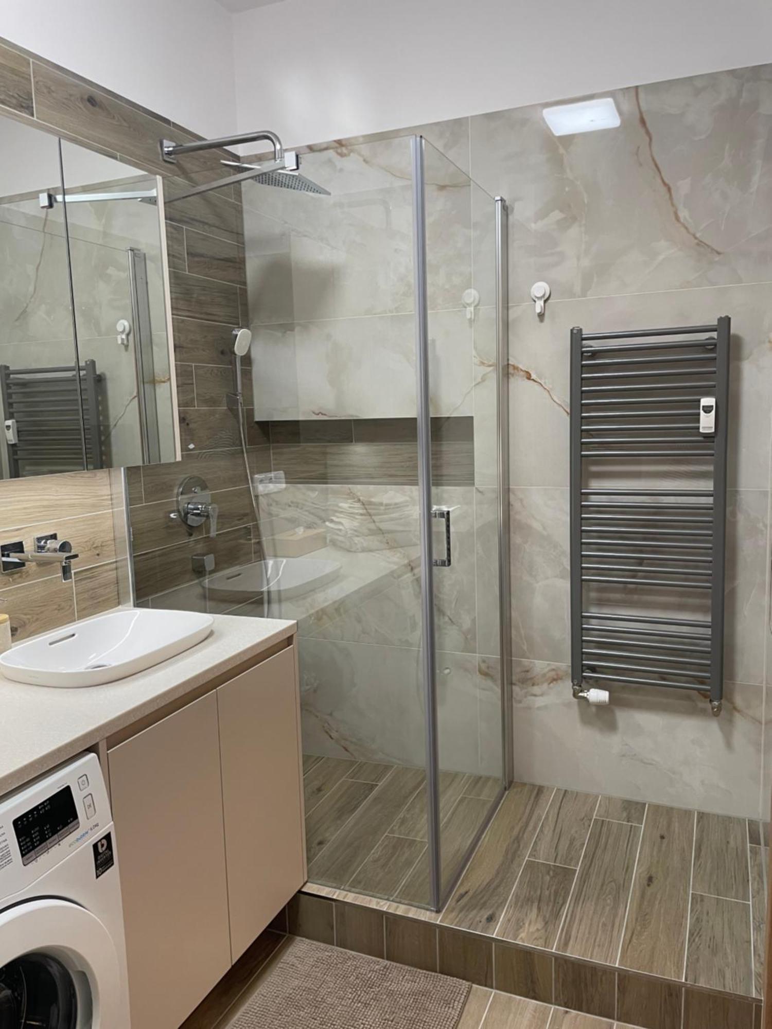 Castle View Apartment With Free Parking Bratislava Ngoại thất bức ảnh